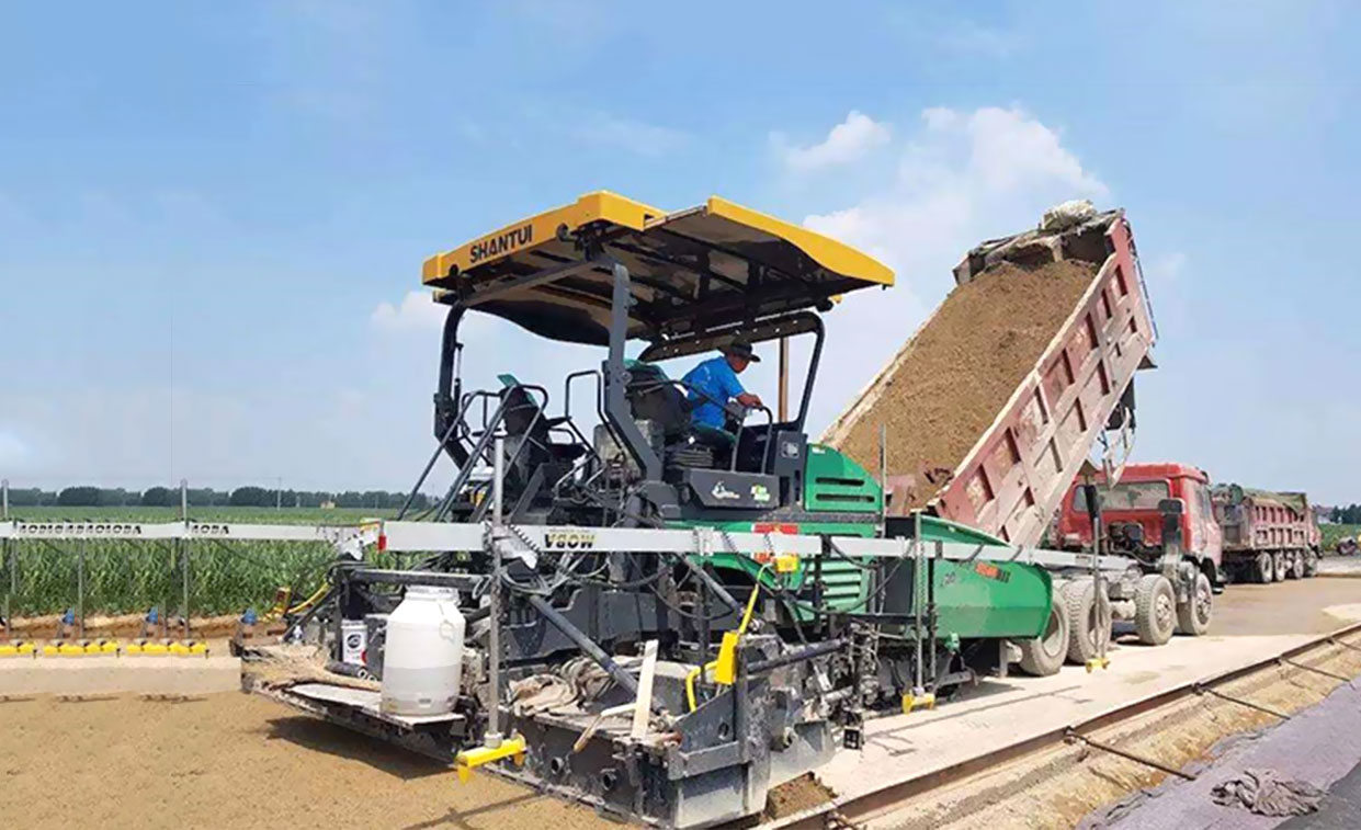 Paver for runway construction in Zhengzhou International Airport Project 