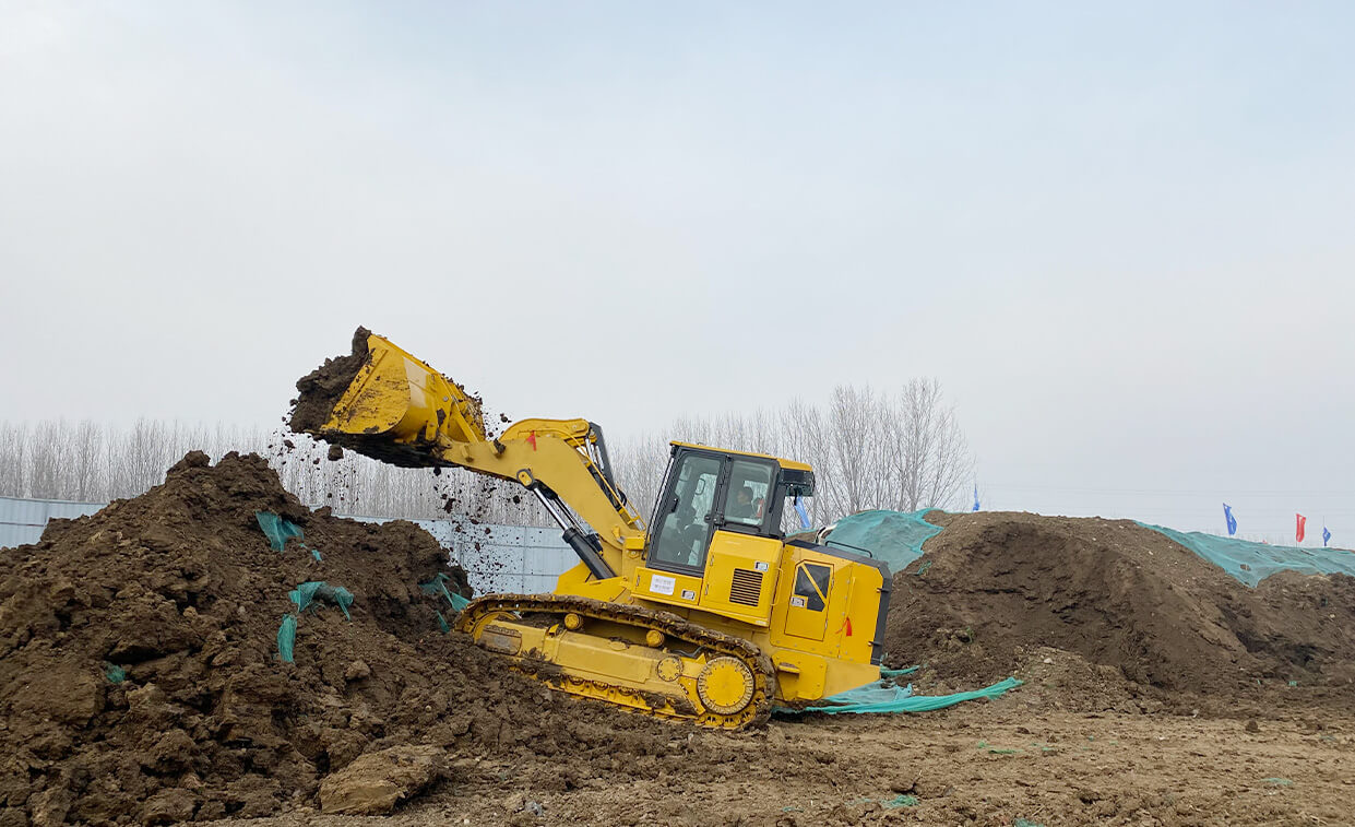 Shantui Track Loader in Earthmoving work